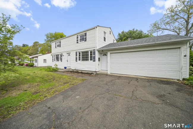 25 Putnam Drive