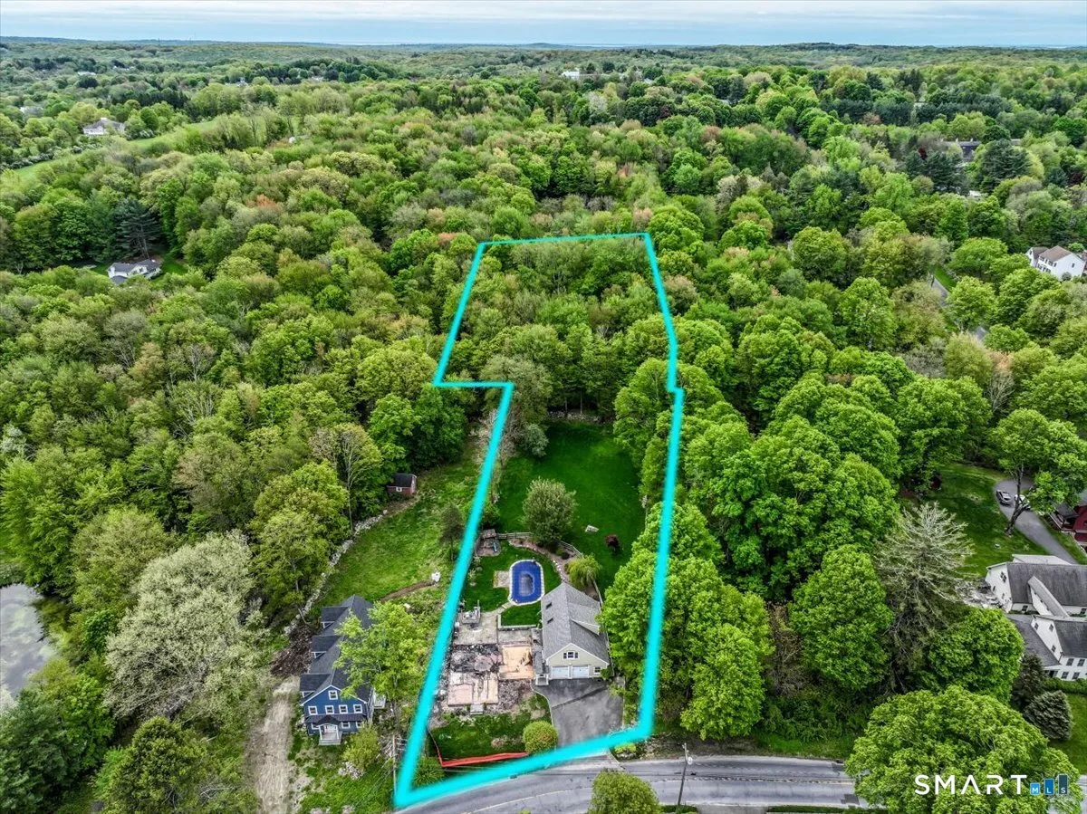 153 Boggs Hill Road, Newtown, CT