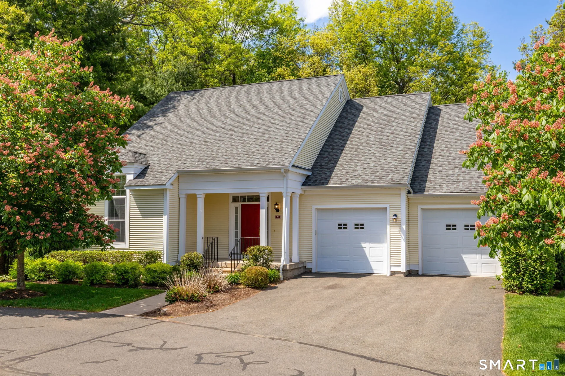 9 Ashton Circle, Simsbury, CT