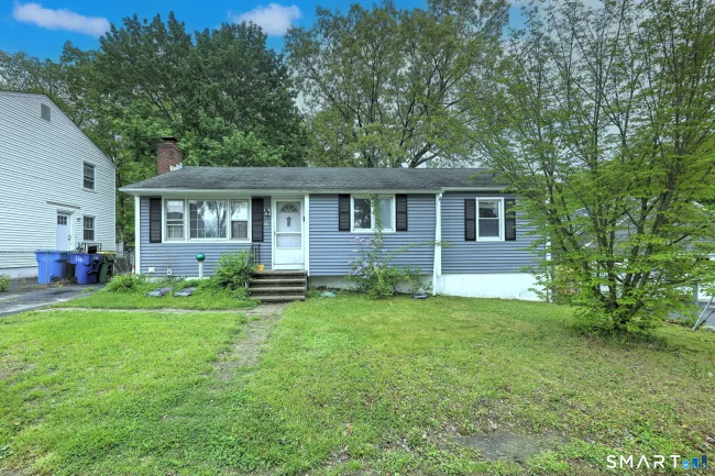 14 Horseshoe Drive, Waterbury, CT