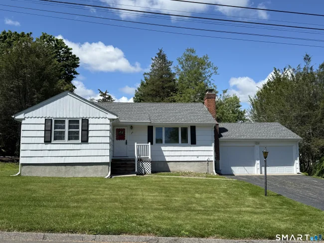26 Maple Street, Trumbull, CT