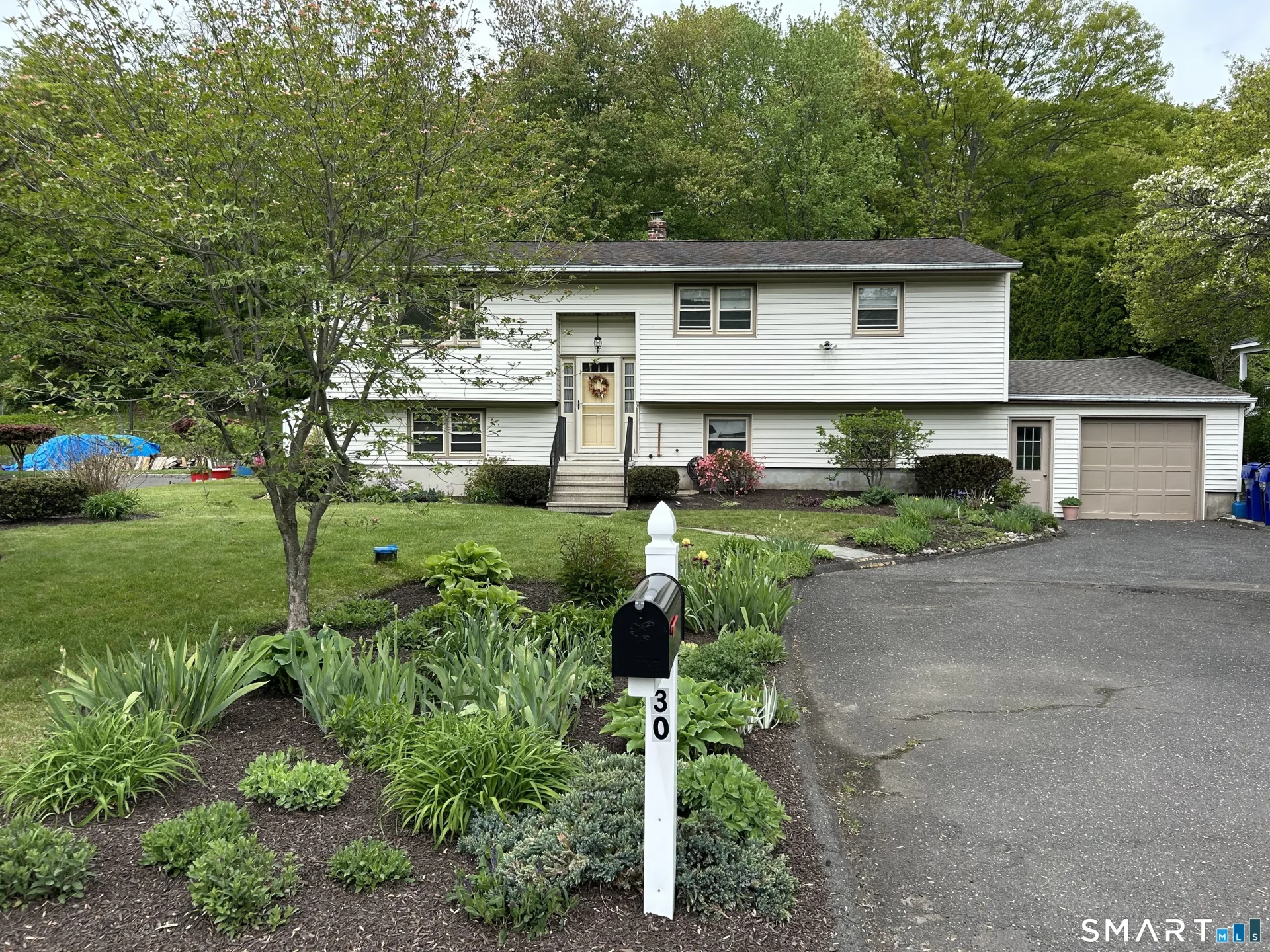 30 Tamanny Trail, Danbury, CT