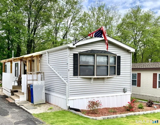 7 Woodland Park, Shelton, CT