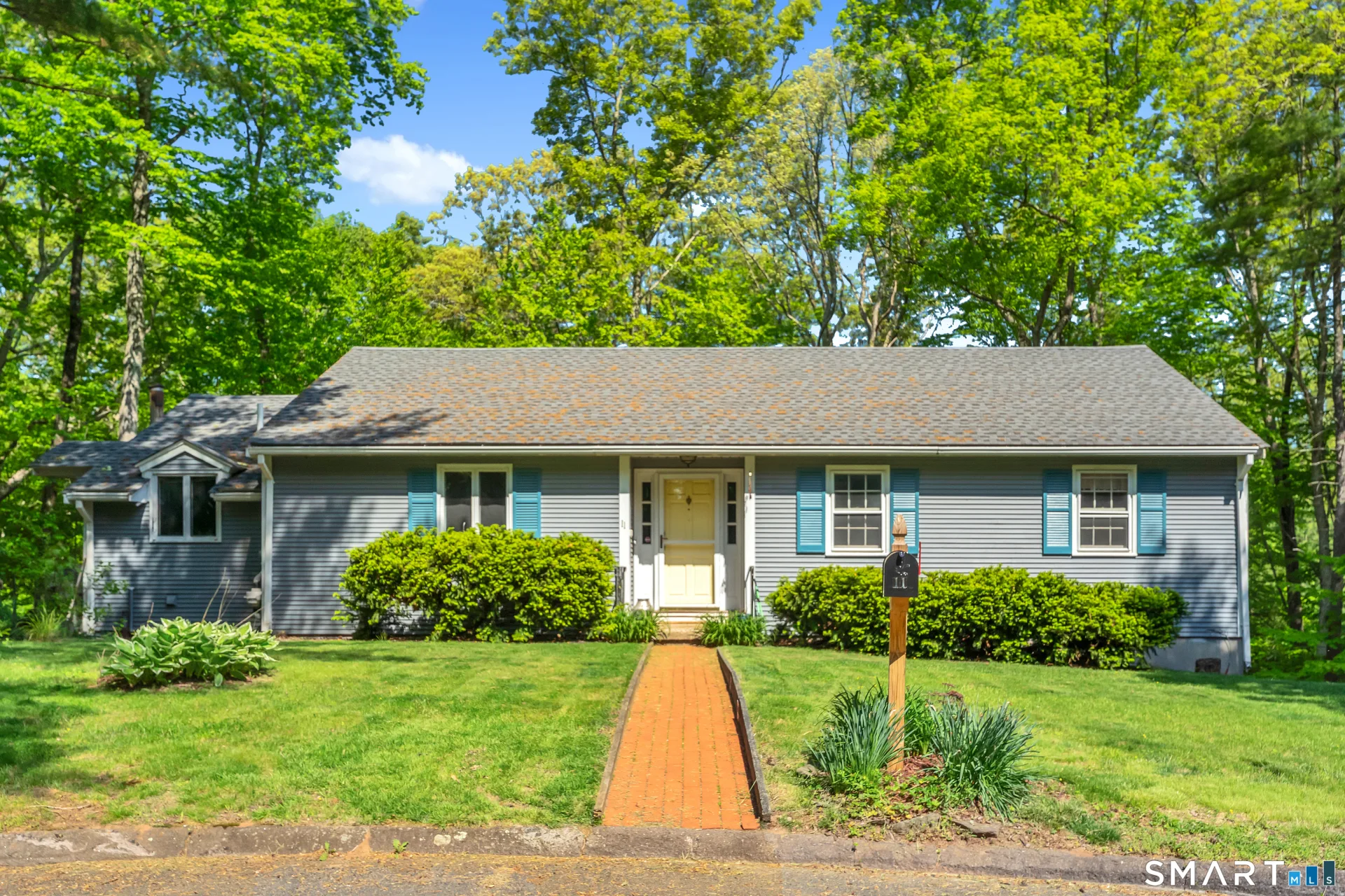 11 Candlewood Lane, Farmington, CT