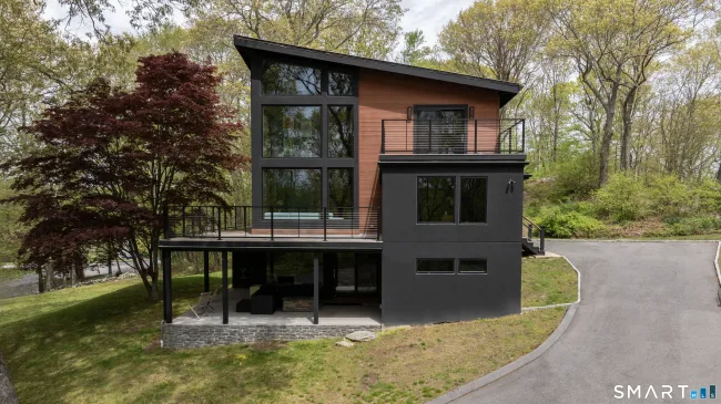 25 Linda Avenue, Stonington, CT