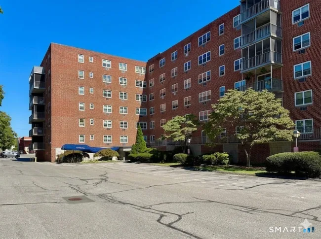 27 Northill Street #2B