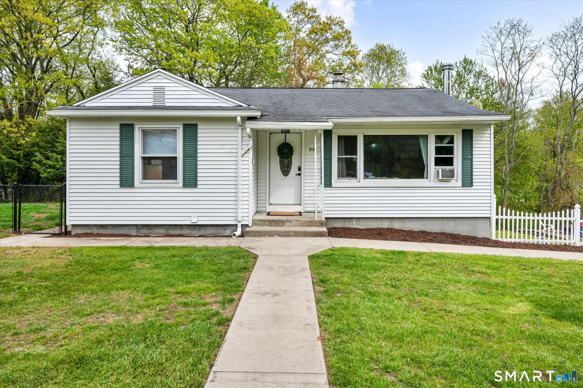 13 Coach Drive, Wolcott, CT