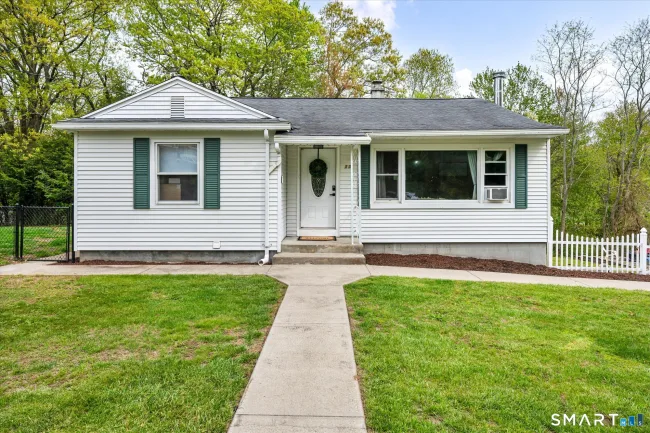13 Coach Drive, Wolcott, CT