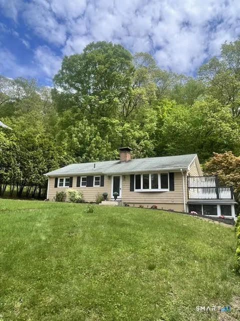 106 Lucas Park Road, Norwich, CT