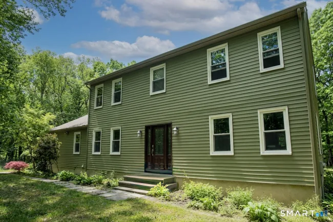 26 Mountain Laurel Lane, Newtown, CT