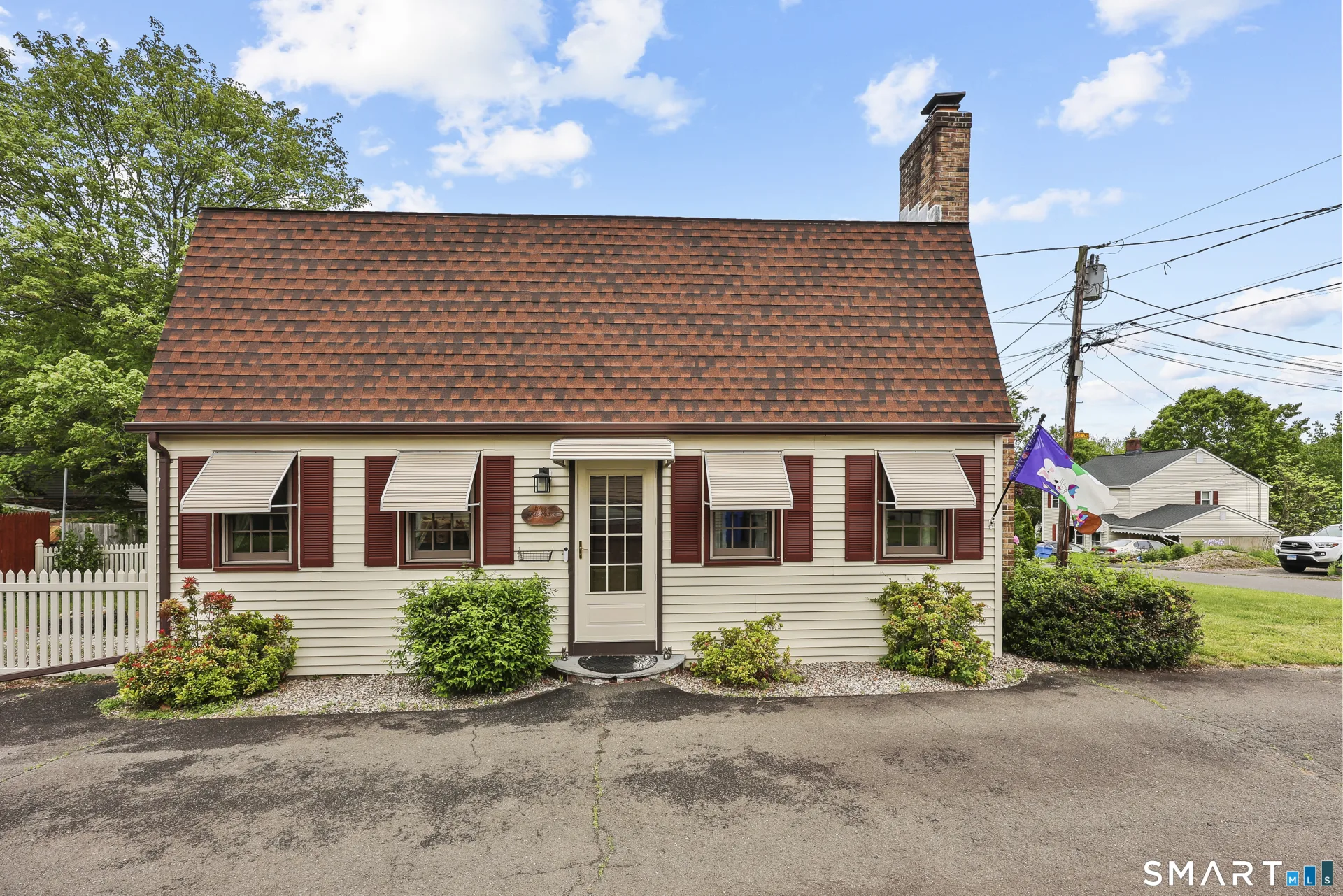 30 Hawthorne Street, Bristol, CT