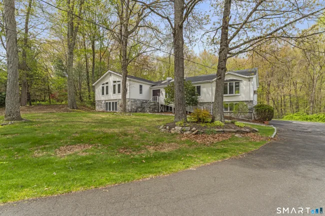 89 Cranbury Drive, Trumbull, CT