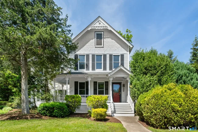 170 New Canaan Avenue