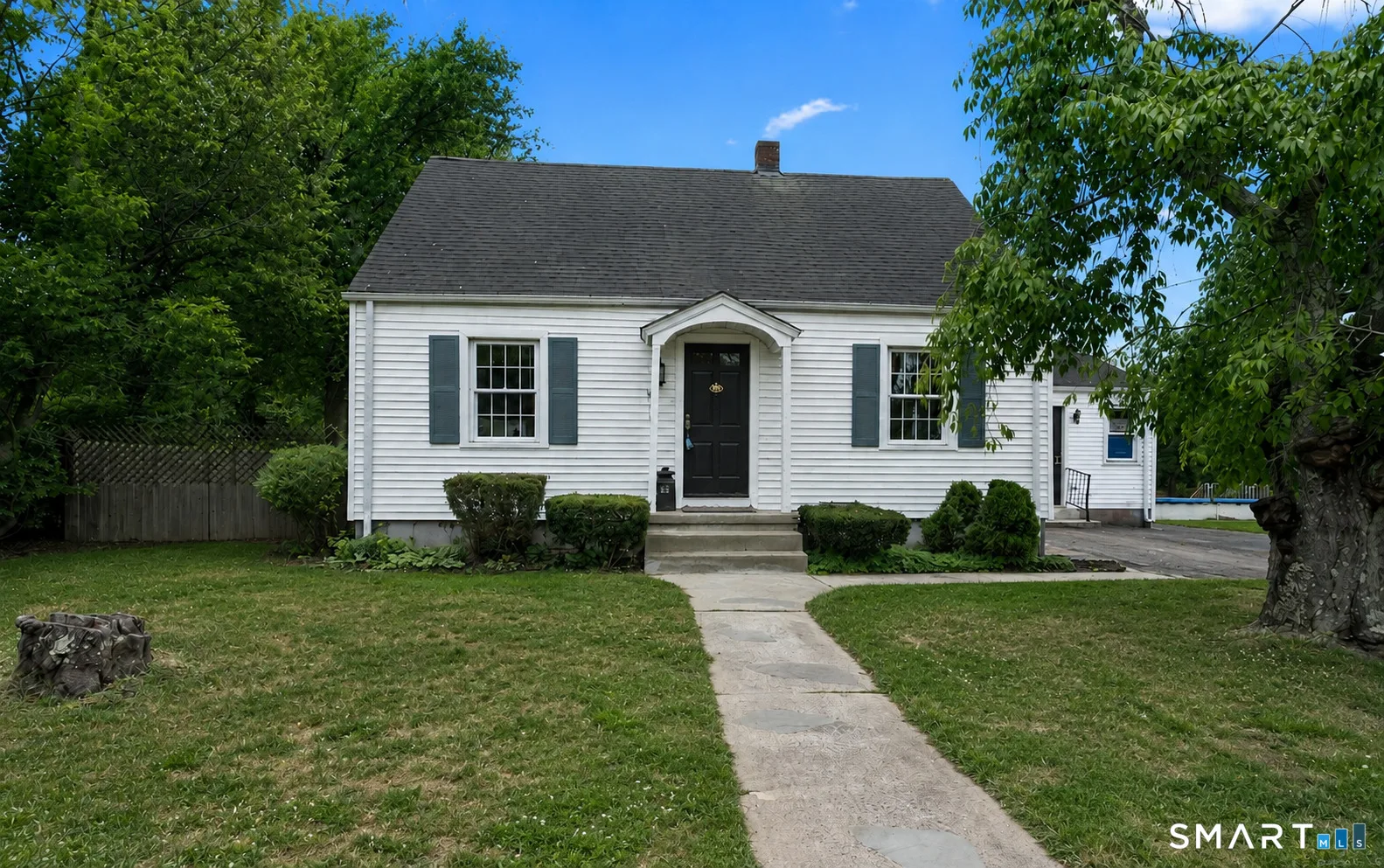 32 Belvedere Road, North Haven, CT