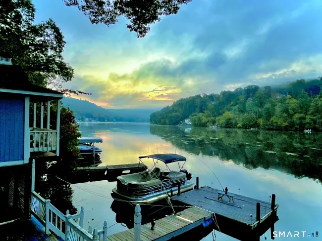 297 Lakemere Drive, Southbury, CT