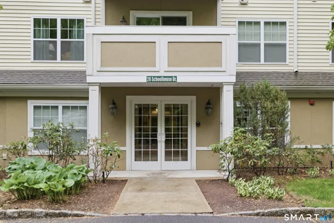 26 Schoolhouse Drive #101