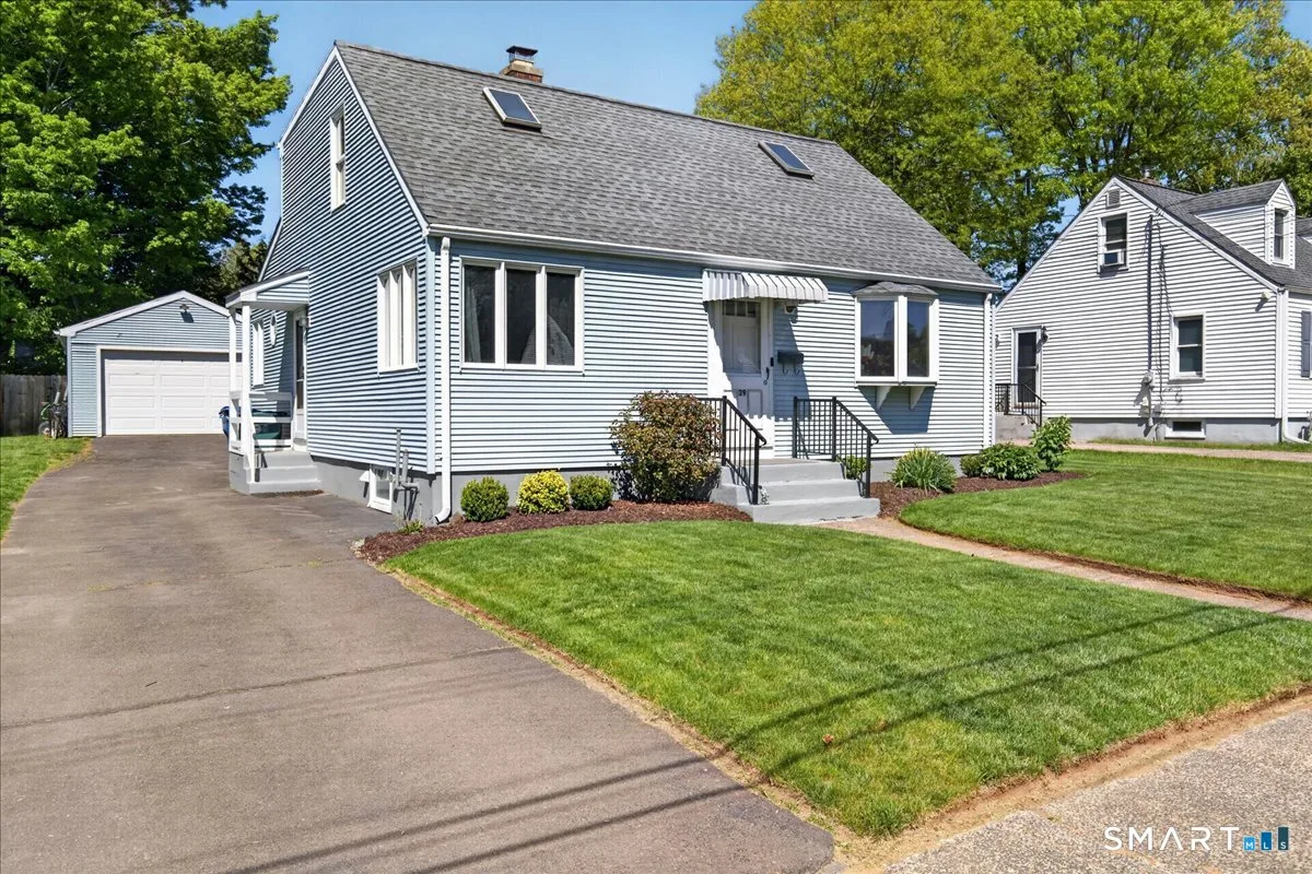 39 Westview Street, Hamden, CT