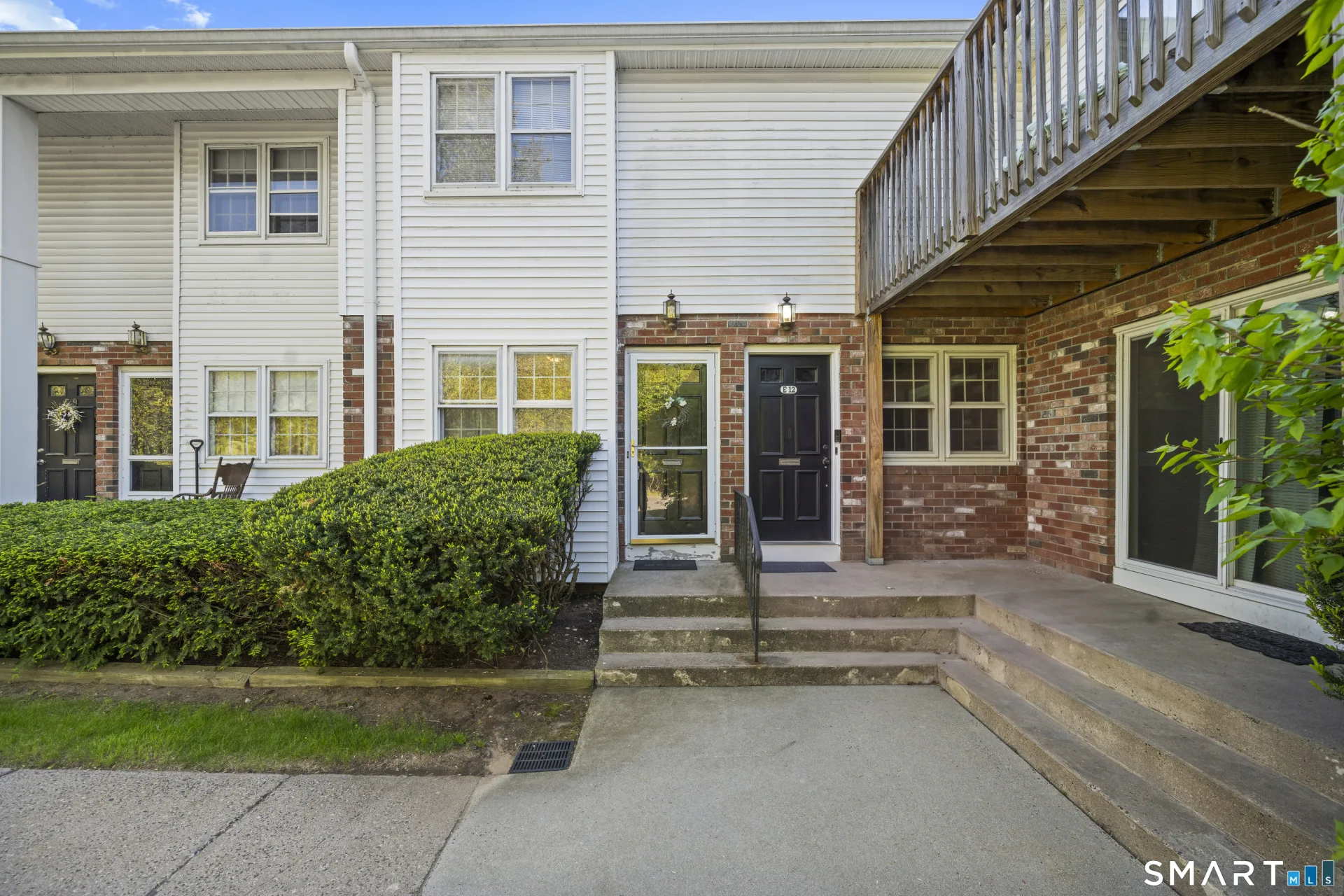 11 Georgetown Drive #E, Enfield, CT