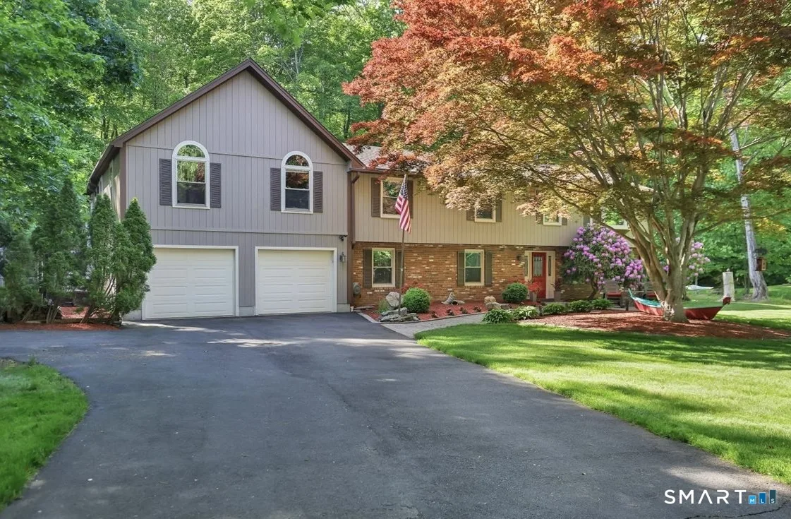 122 Ridgeview Circle, Guilford, CT