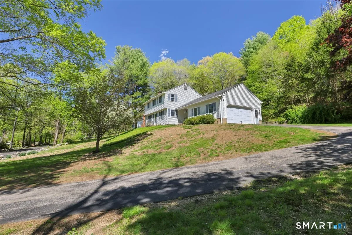 376 Darling Road, Salem, CT