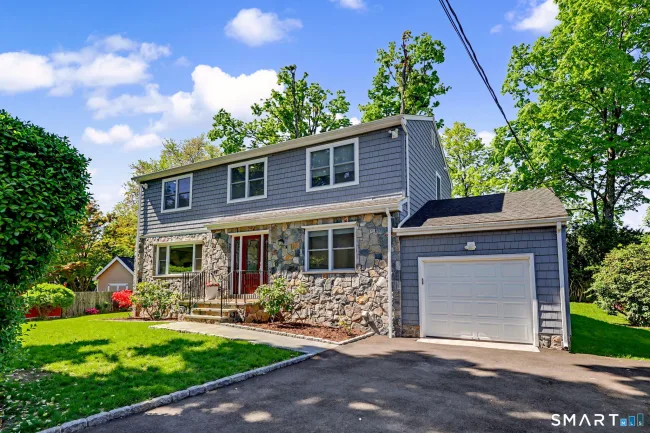 34 1/2 Orchard Street, Greenwich, CT