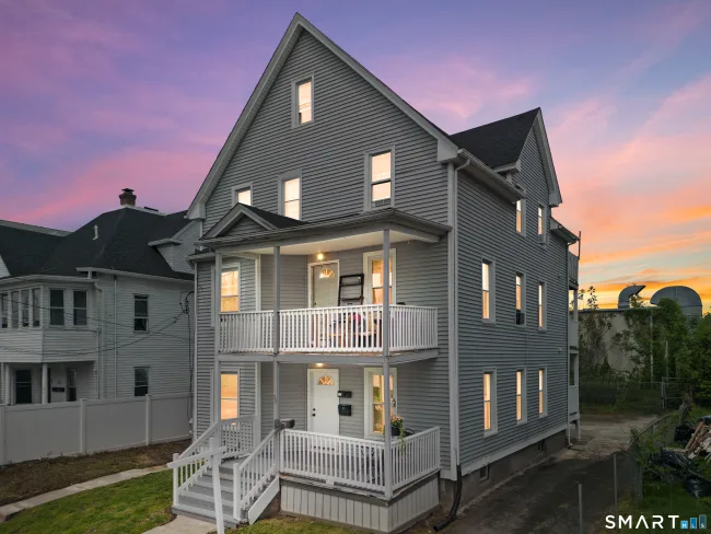 44 Woodland Street