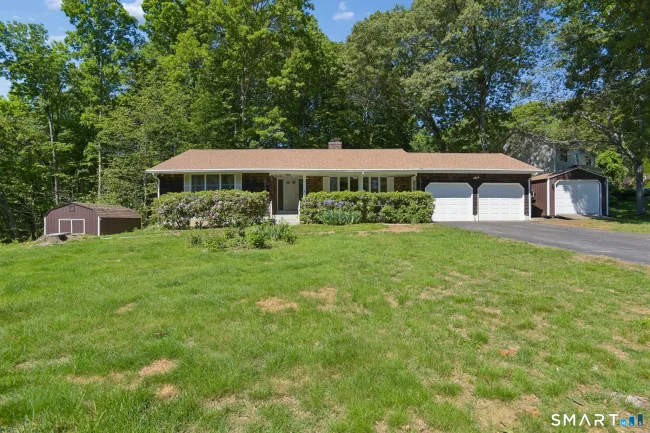 10 Chris Drive