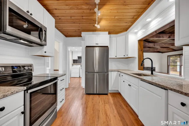 902 West River Street, Milford, CT