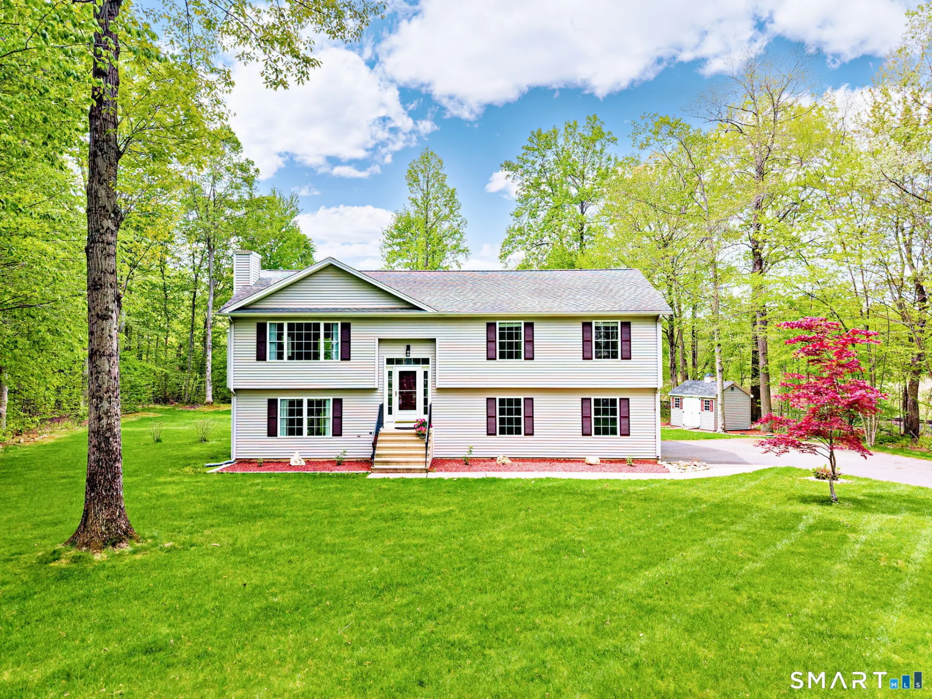 1001 Suffield Street, Suffield, CT
