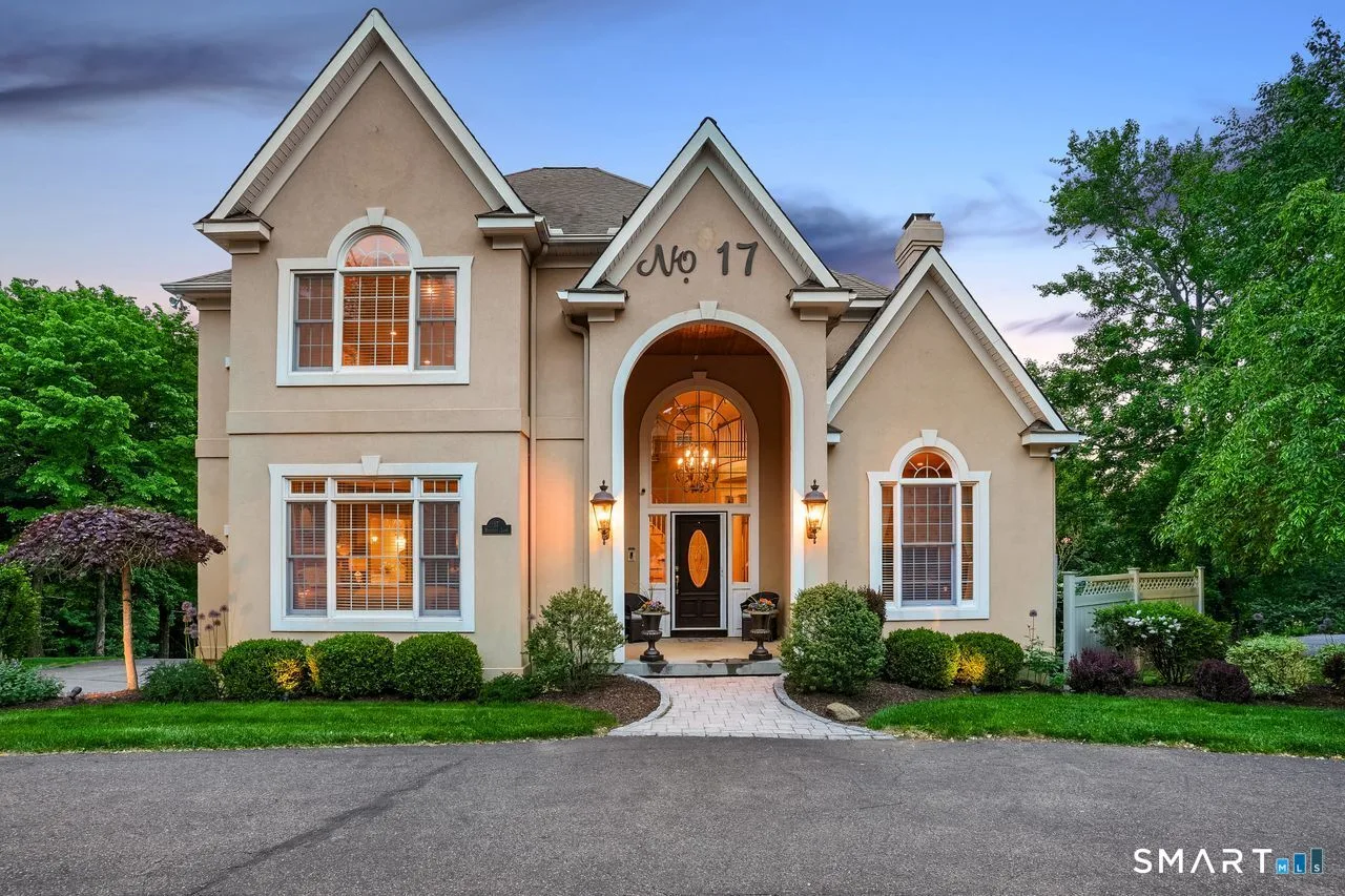 17 Meredith Lane, New Milford, CT