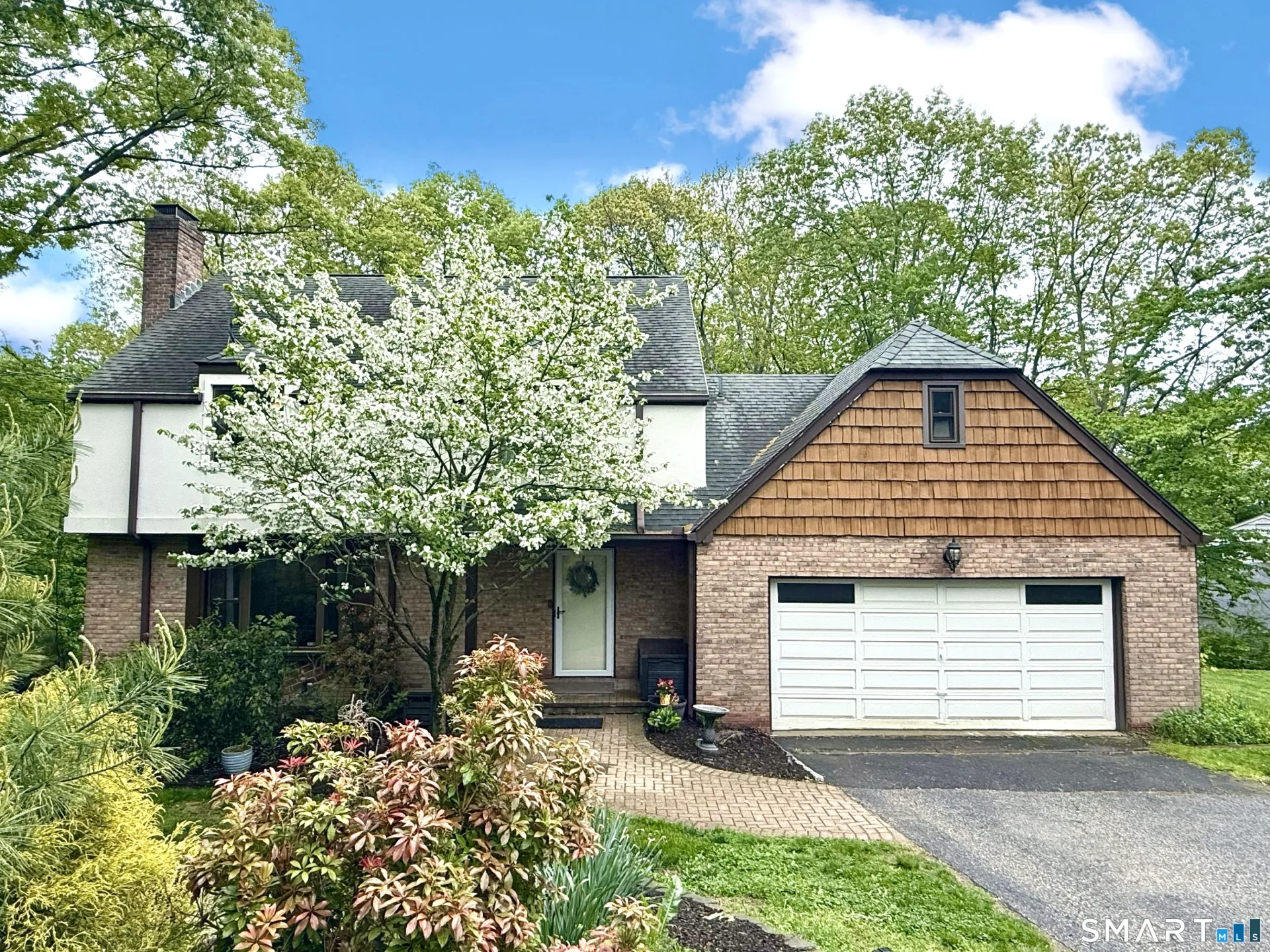 24 Centerview Drive, Shelton, CT