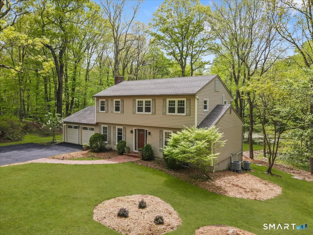 10 Silvermine Drive, Lewisboro, CT