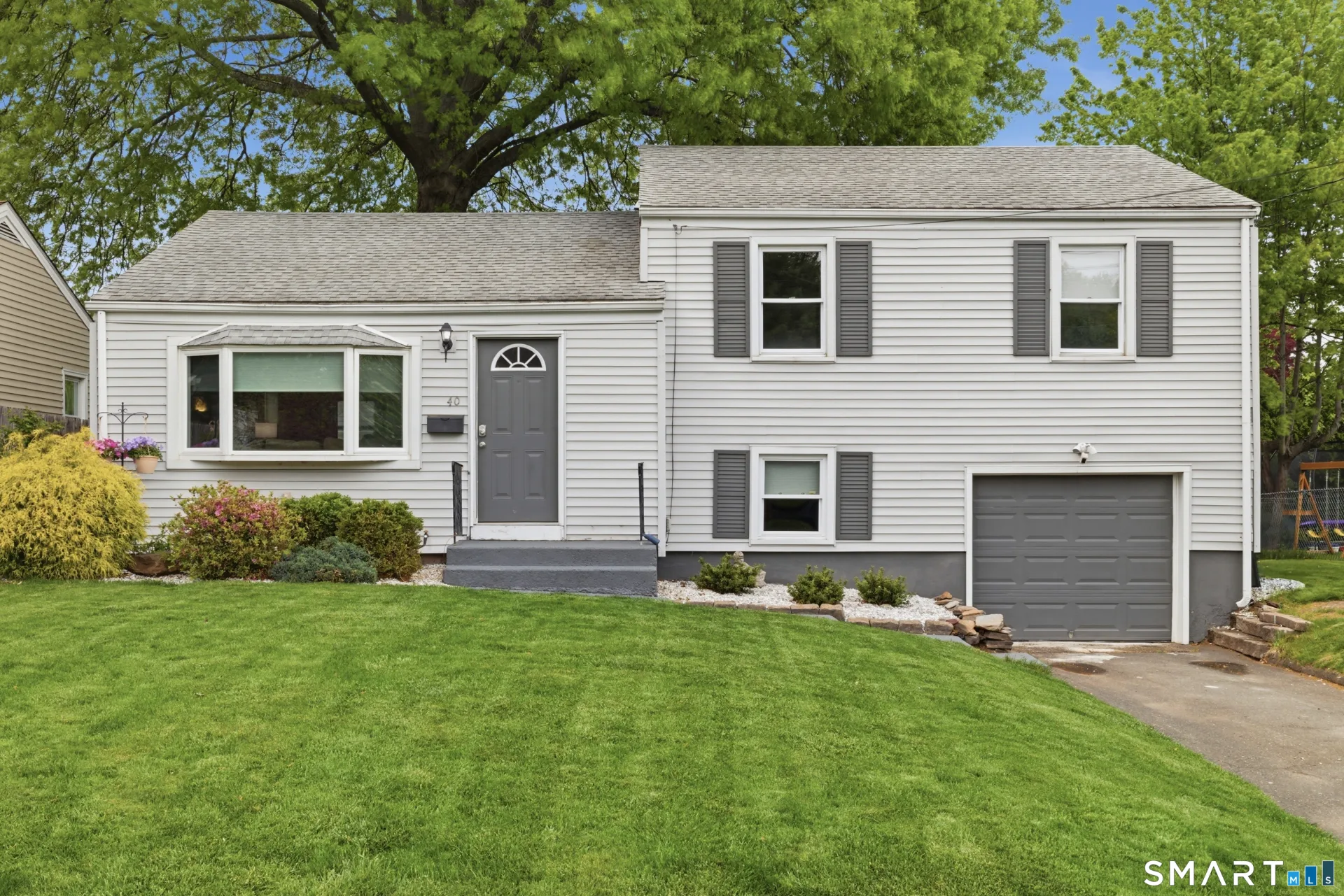 40 Pine Street, Newington, CT
