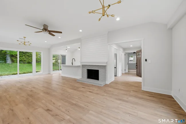 553 Heritage Village #B