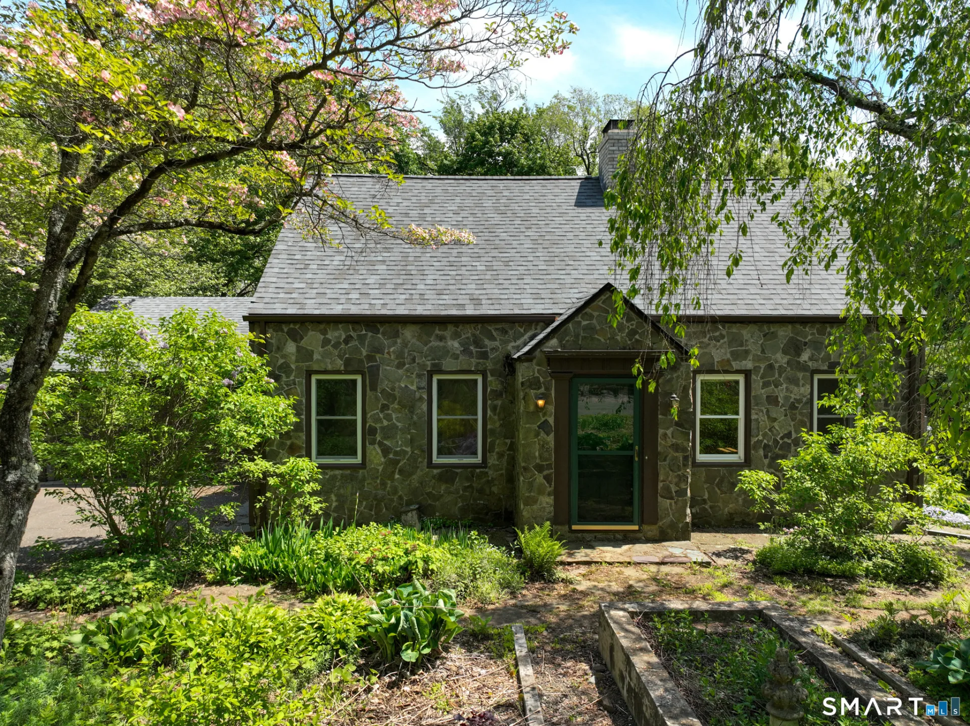 895 Hartford Turnpike, Hamden, CT