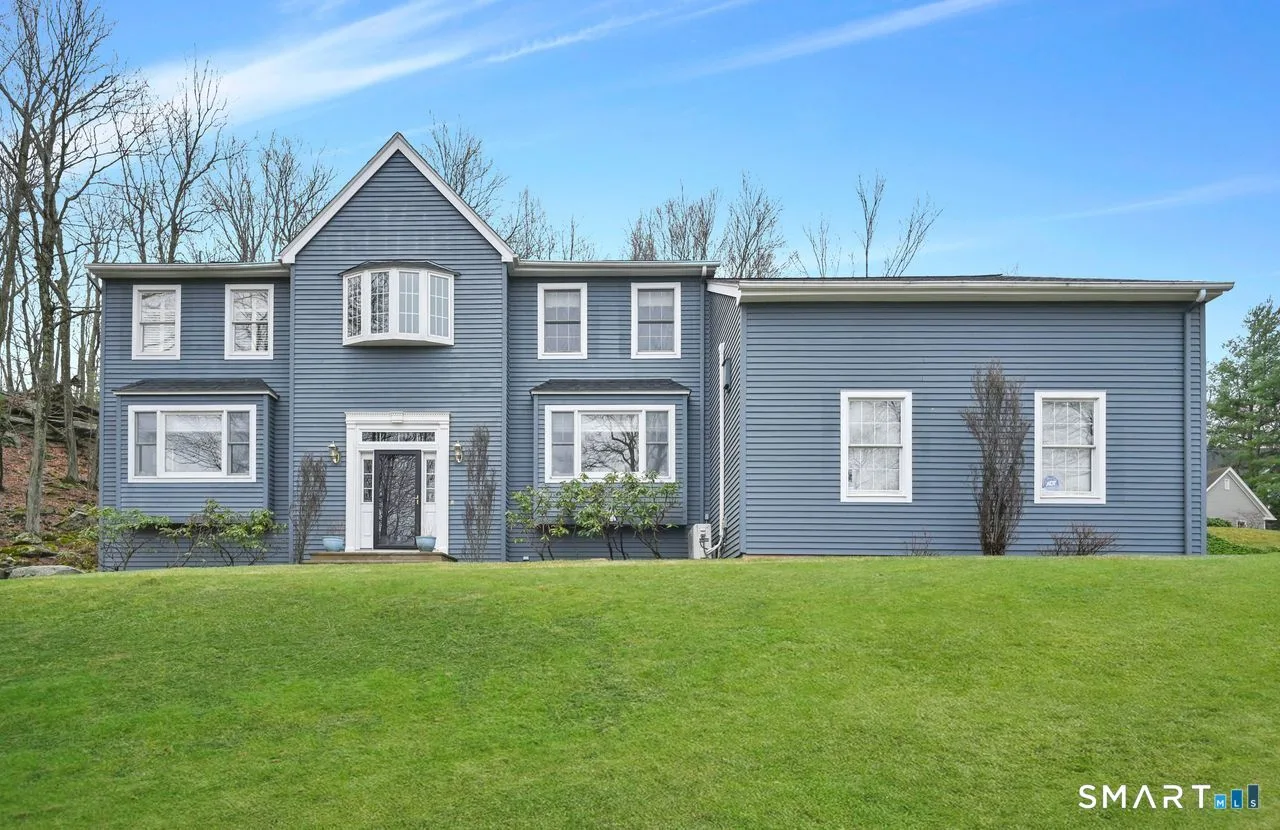 104 Old Farms Road, Glastonbury, CT