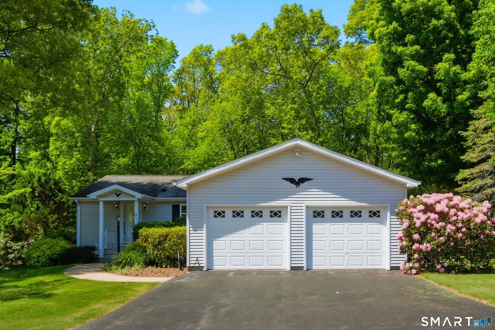 21 Hillcrest Drive, Montville, CT