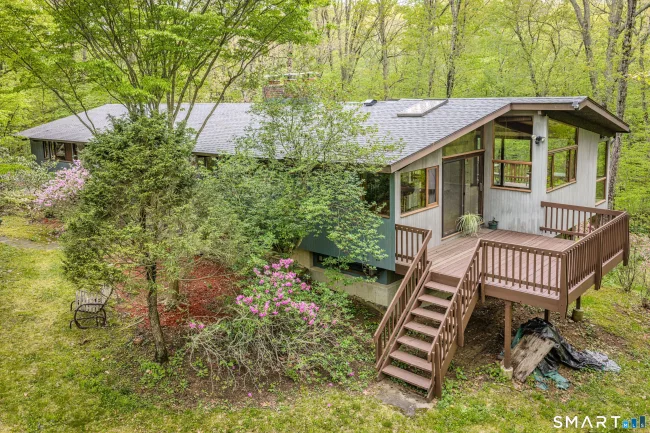 88 Hillyndale Road, Mansfield, CT