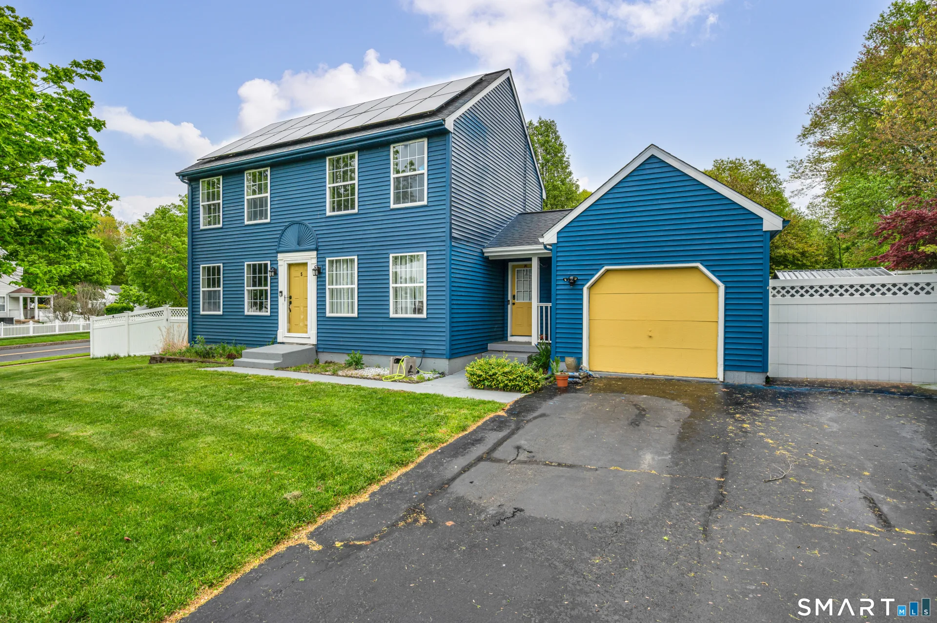 5 Bentley Drive, Manchester, CT