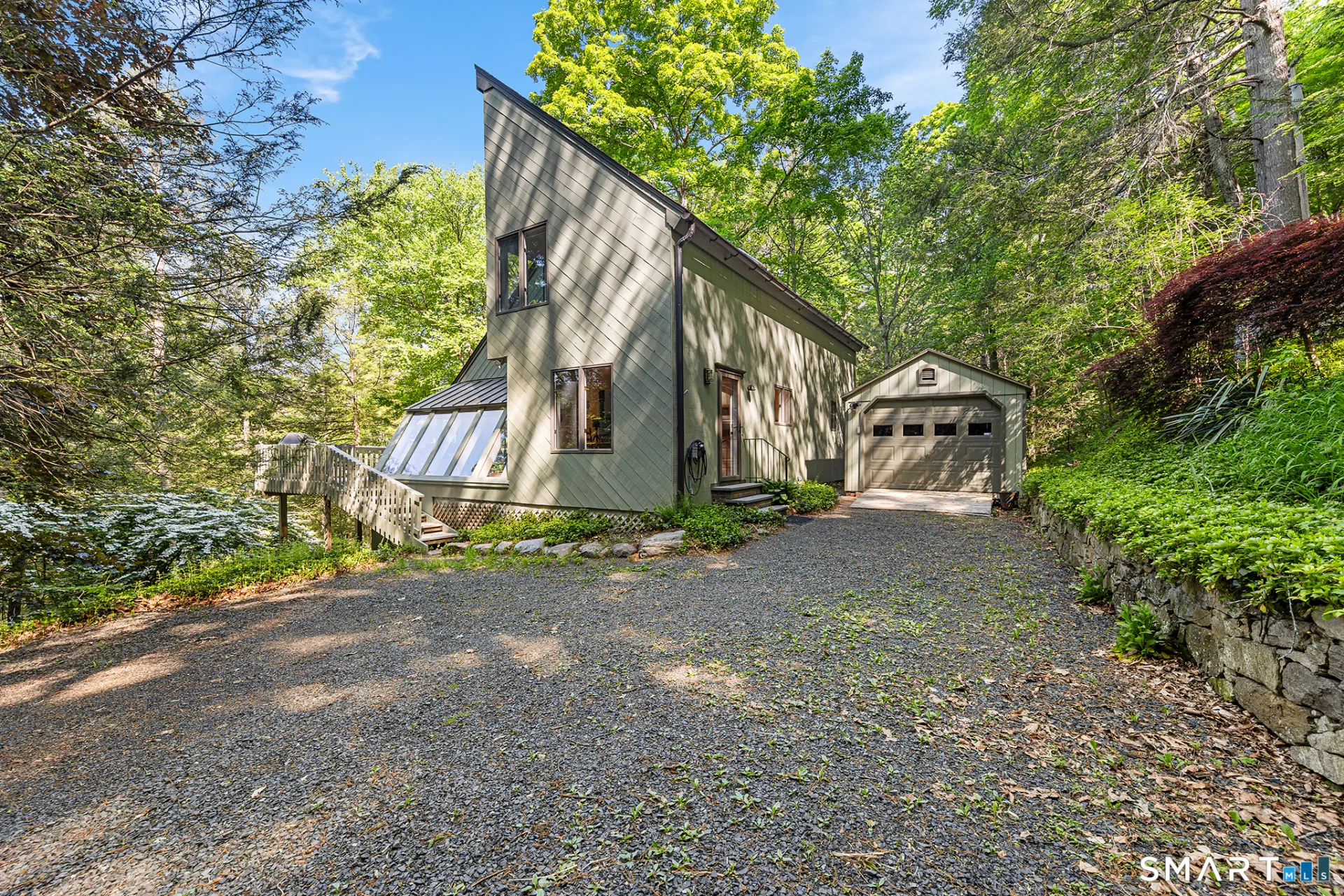163 Kiev Drive, Southbury, CT