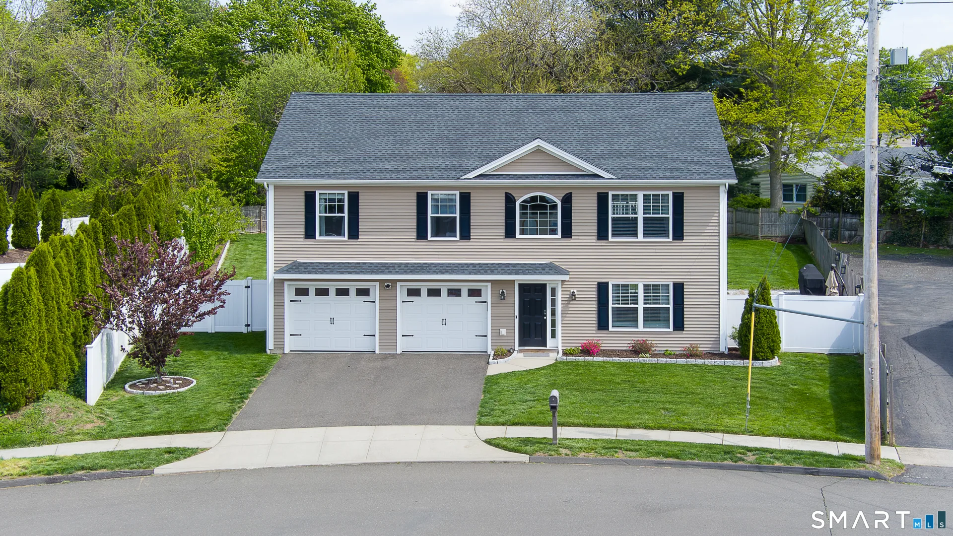 20 Twin Oaks Terrace, Milford, CT