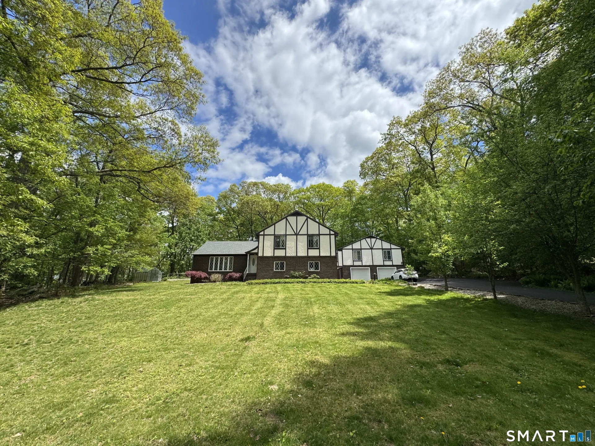 38 Grey Ledge Drive, Guilford, CT
