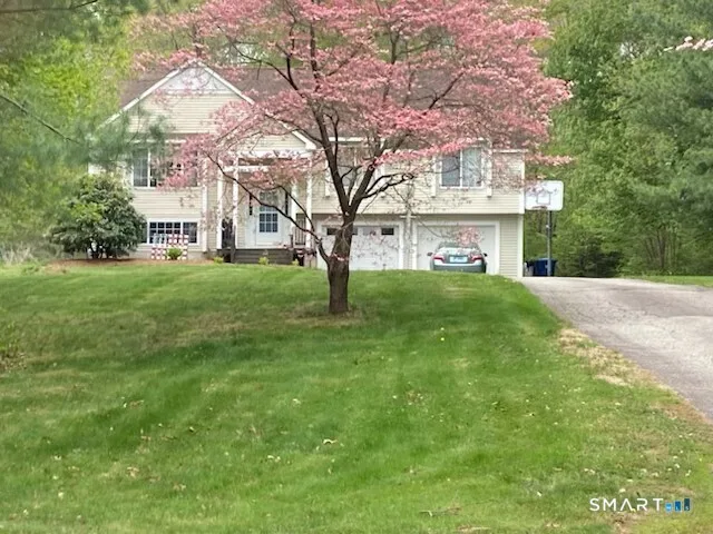 22 Carriage Lane, Windham, CT