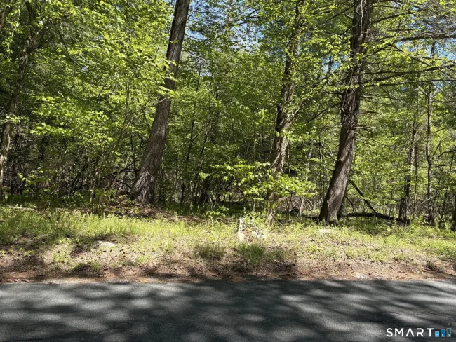16 East West Hill Road, Barkhamsted, CT