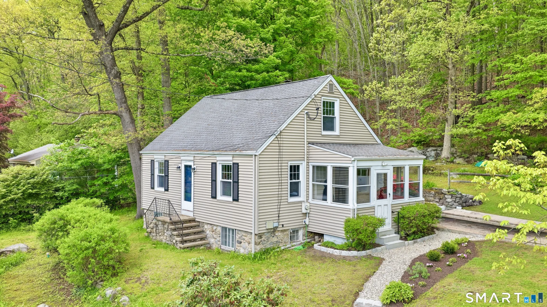 47 Jones Road, Naugatuck, CT