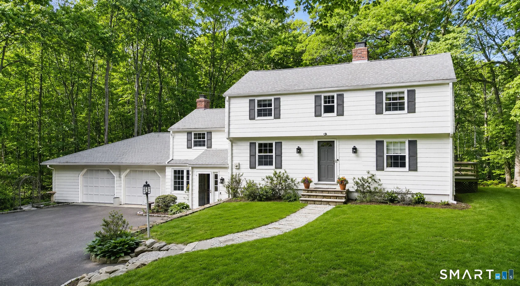 493 Valley Road, New Canaan, CT