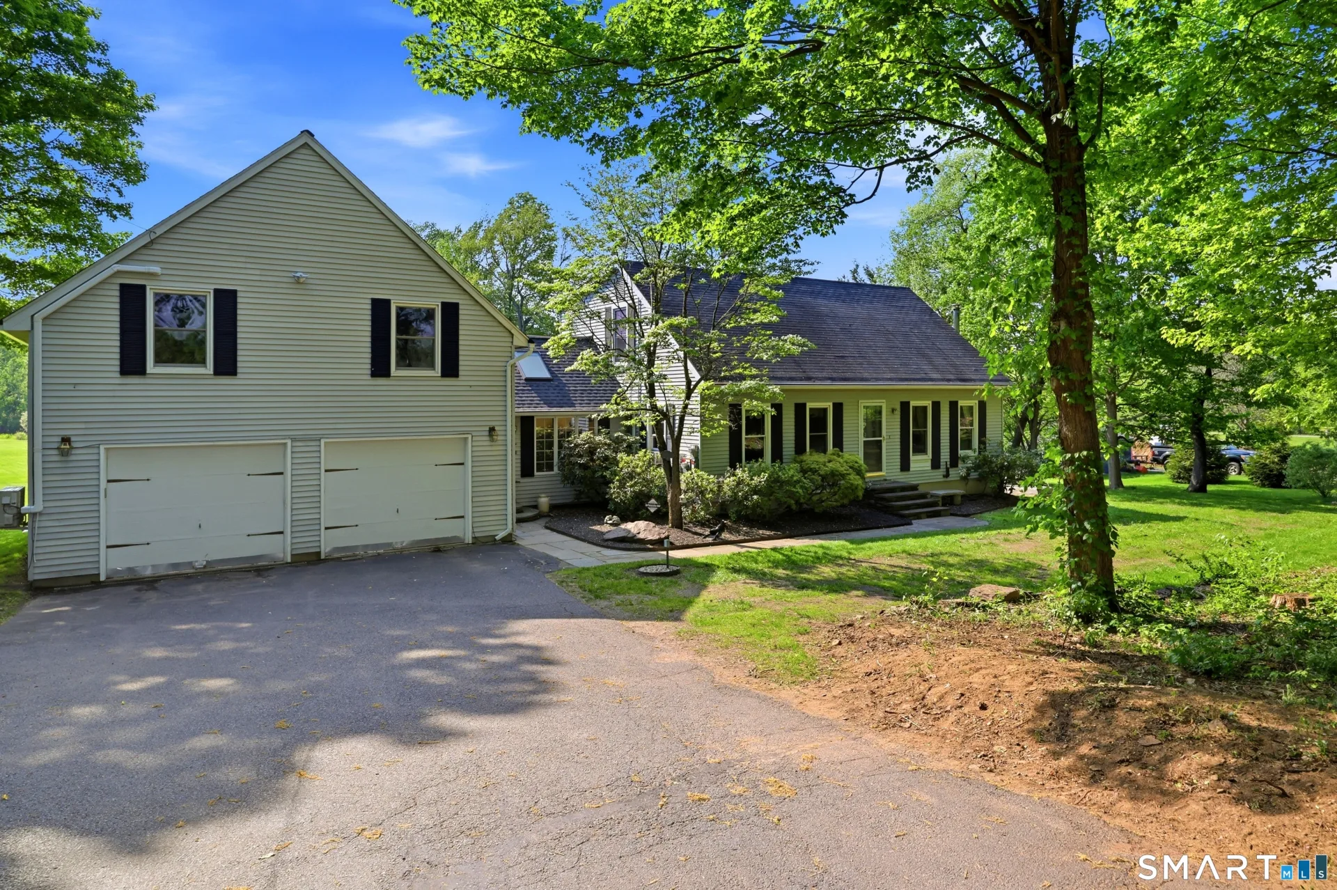 1345 North Grand Street, Suffield, CT