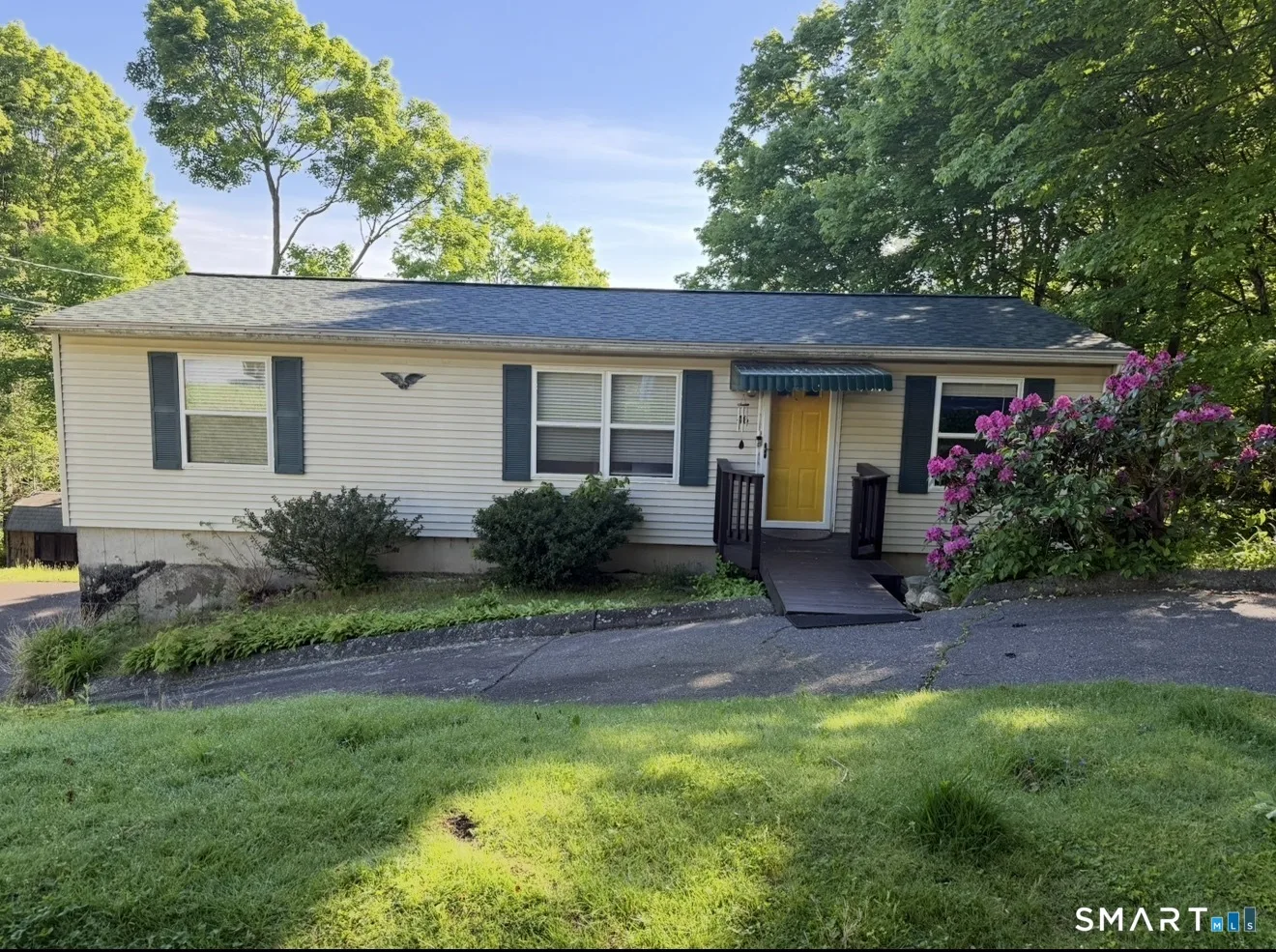 46 Knorr Avenue, Seymour, CT