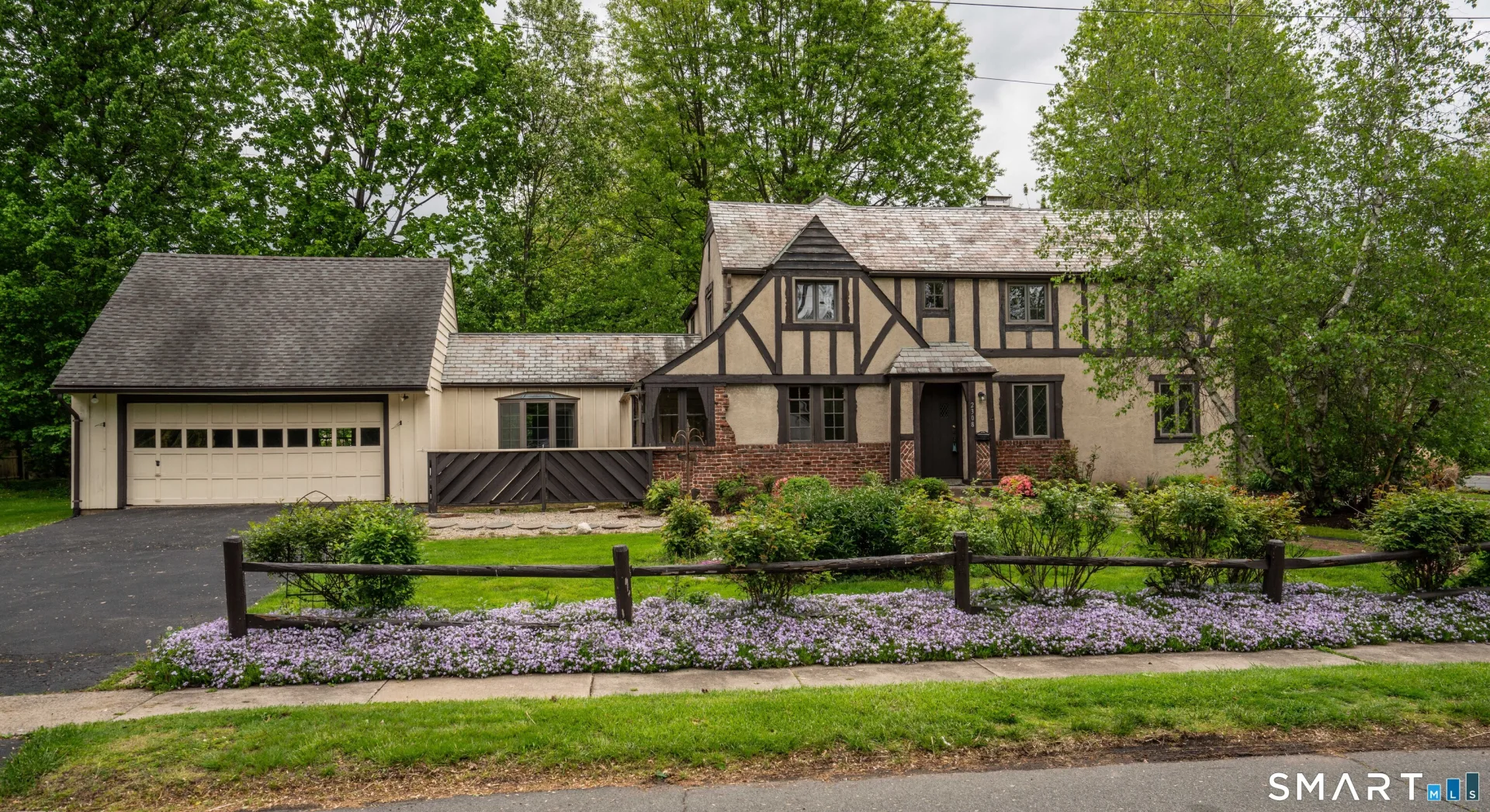 2308 Albany Avenue, West Hartford, CT
