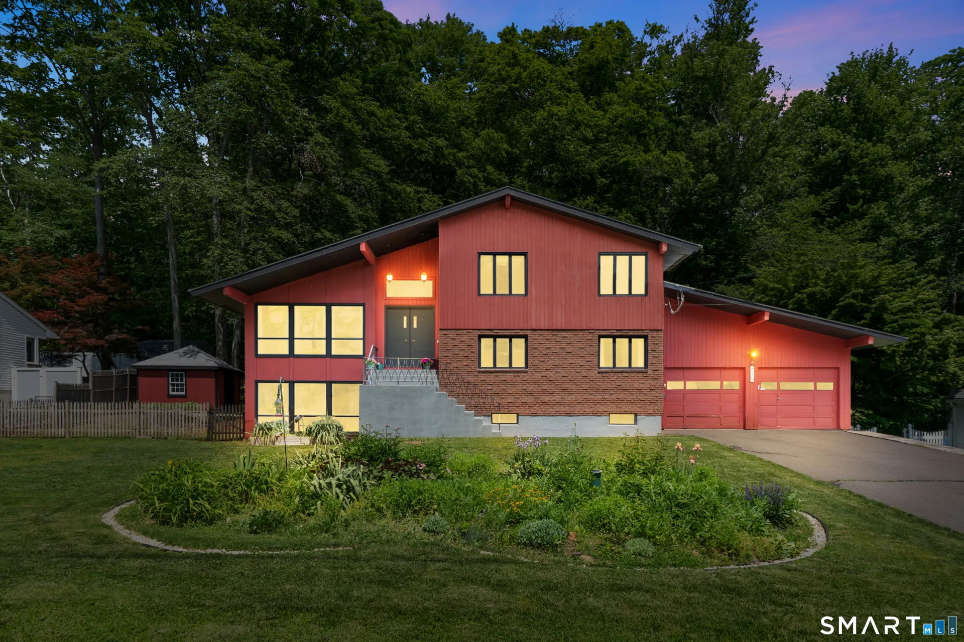 107 Round Hill Road, Wethersfield, CT